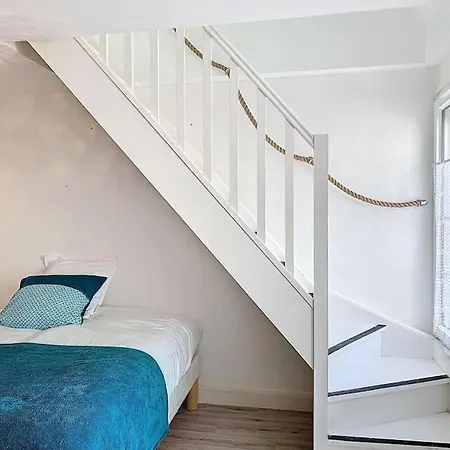 Holiday home Crewlodge Deauvillehosthelper