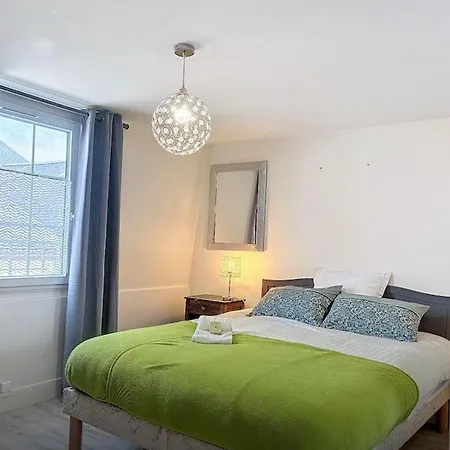 Holiday home Crewlodge Deauvillehosthelper *