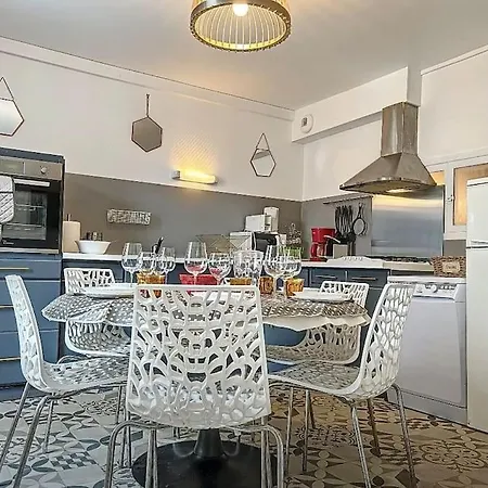 Crewlodge Deauvillehosthelper Arromanches-les-Bains