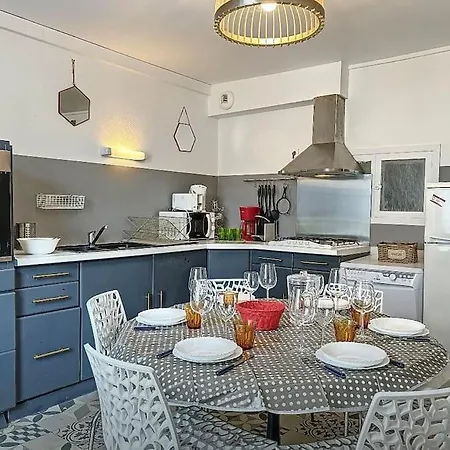 Crewlodge Deauvillehosthelper Holiday home